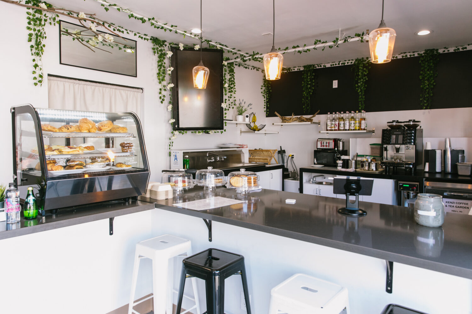 The Kenzi Coffee &Tea Garden The Kenzi Coffee & Tea Garden